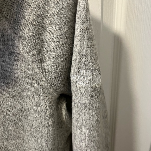 The North Face Button‑Front Fleece Pullover Hoodie Heather Gray, Sz M EUC - Picture 4 of 8